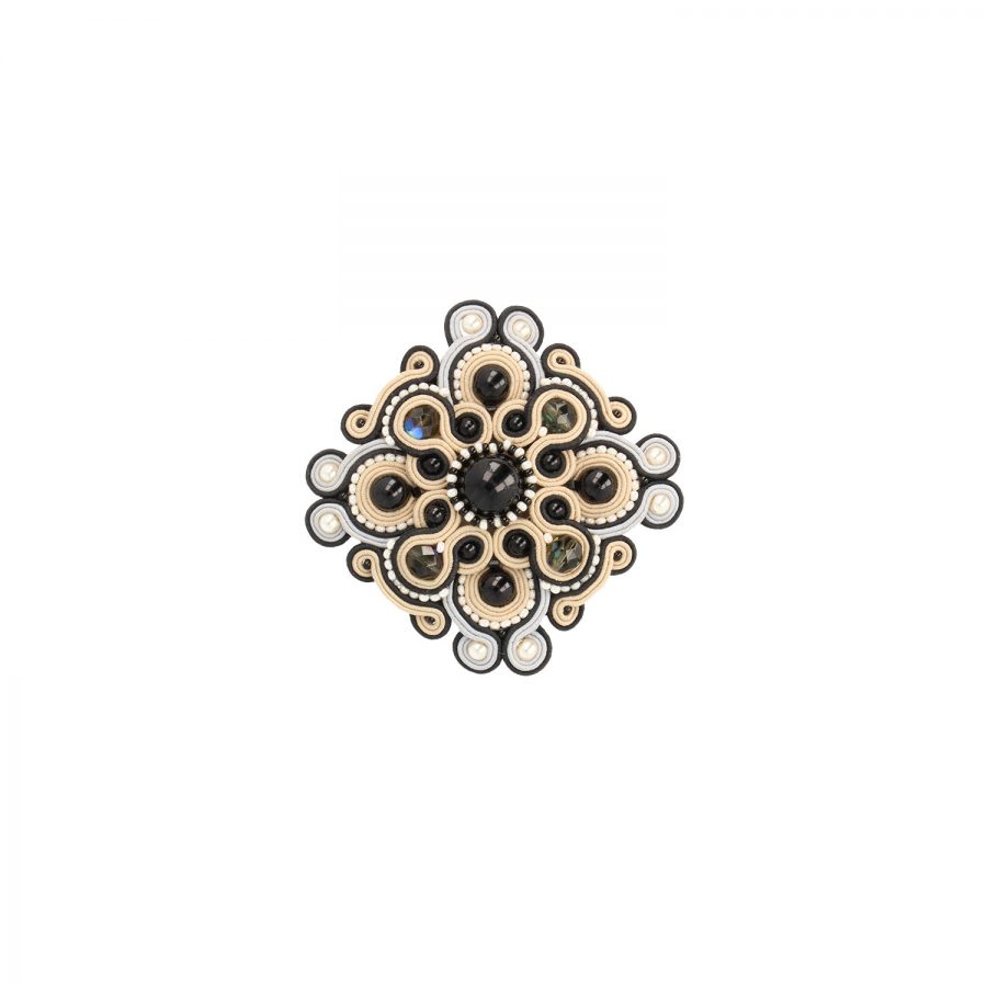 Soutache Element mit Schmucksteinen