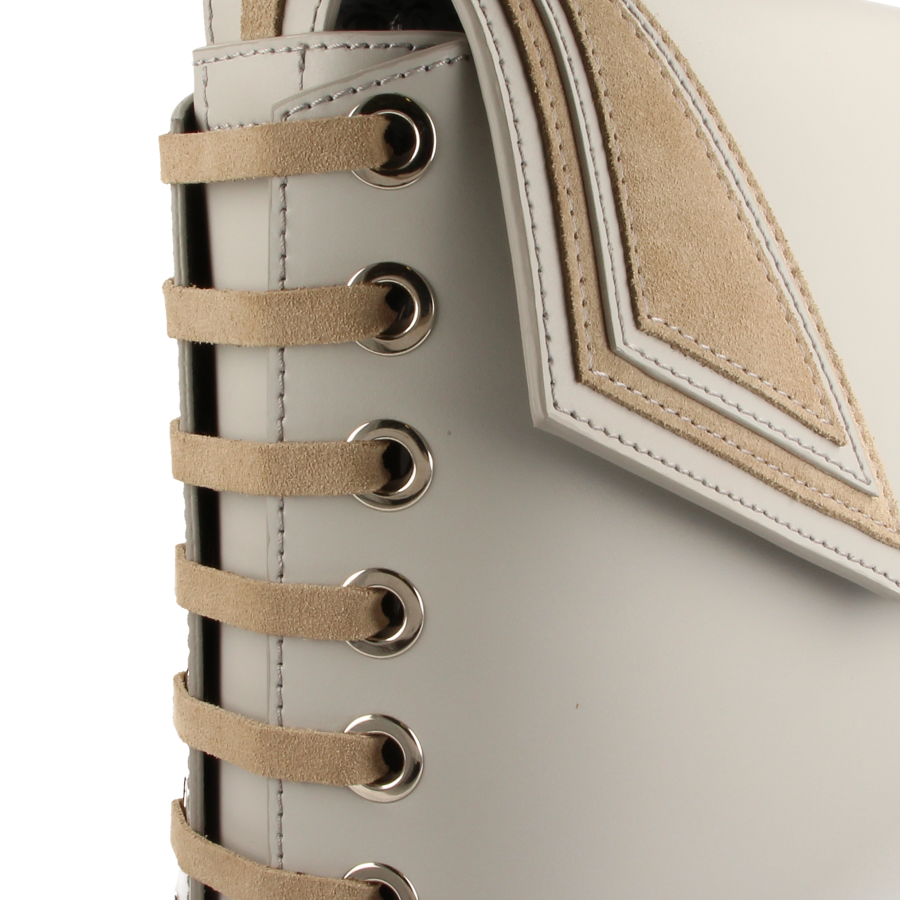 ~~~~ovue_tmp_SS18 Collection_2d_0054 ~~~~ovue_tmp_SS18 Collection_2d_0054